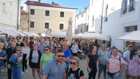 Utrip na Manziolijevem trgu 